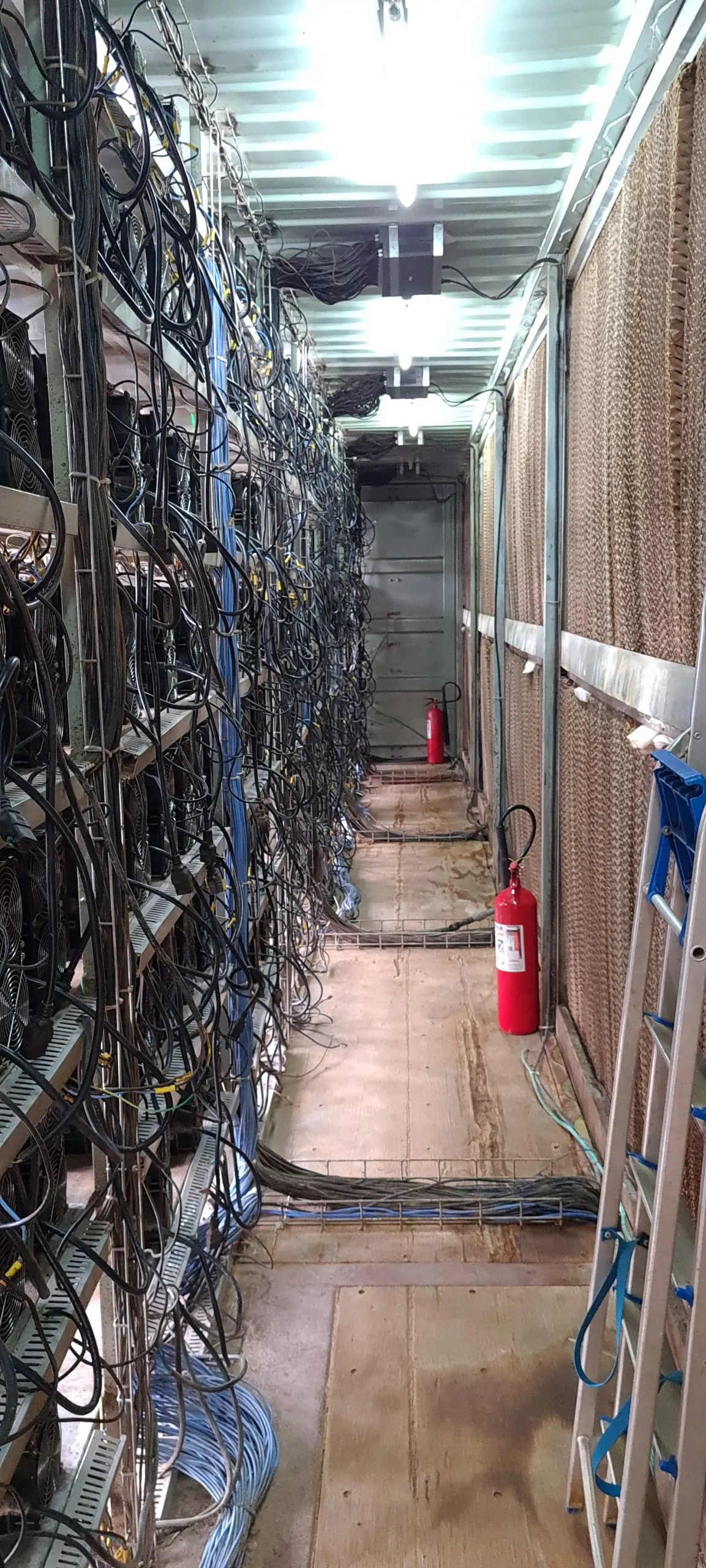 Evaporative Cooling System im Mining Container Paraguay